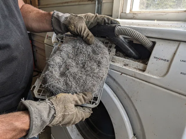 Cleaning Dryer Lint Trap in North Haven